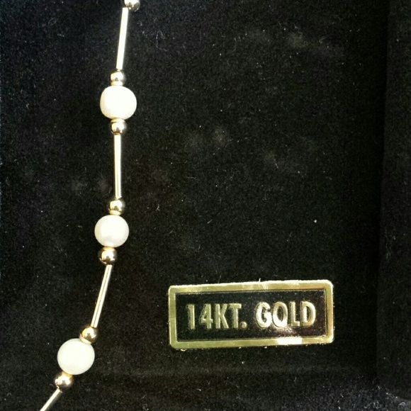 Jewelry - Picture 3 of 3